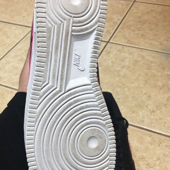 Nike Air Force 1 - Picture 3 of 4